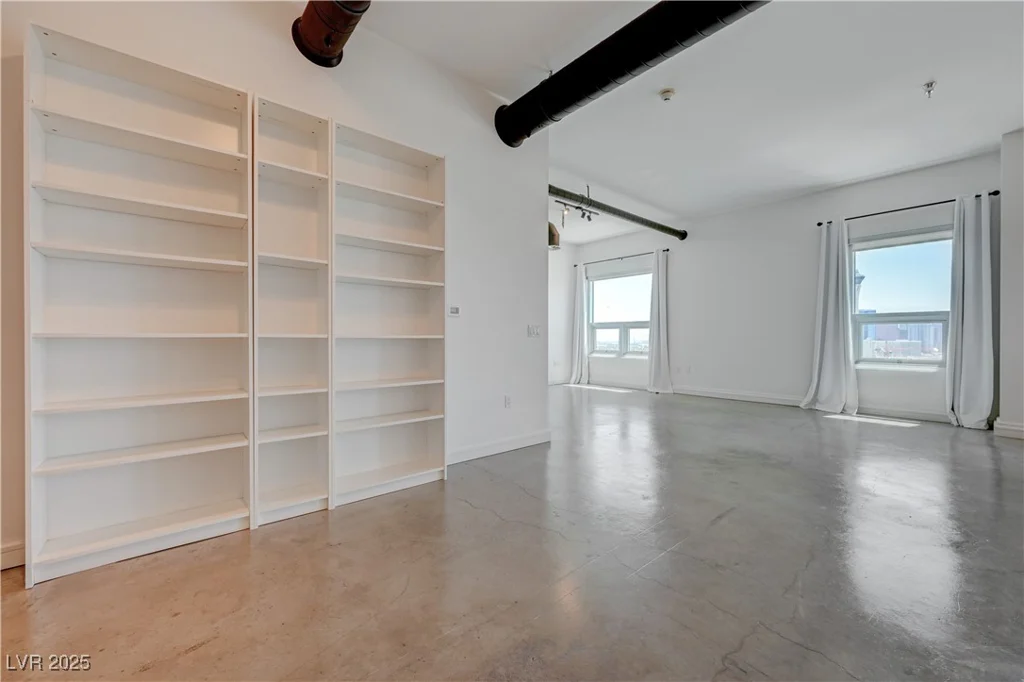 200 Hoover, Las Vegas, NV 89101