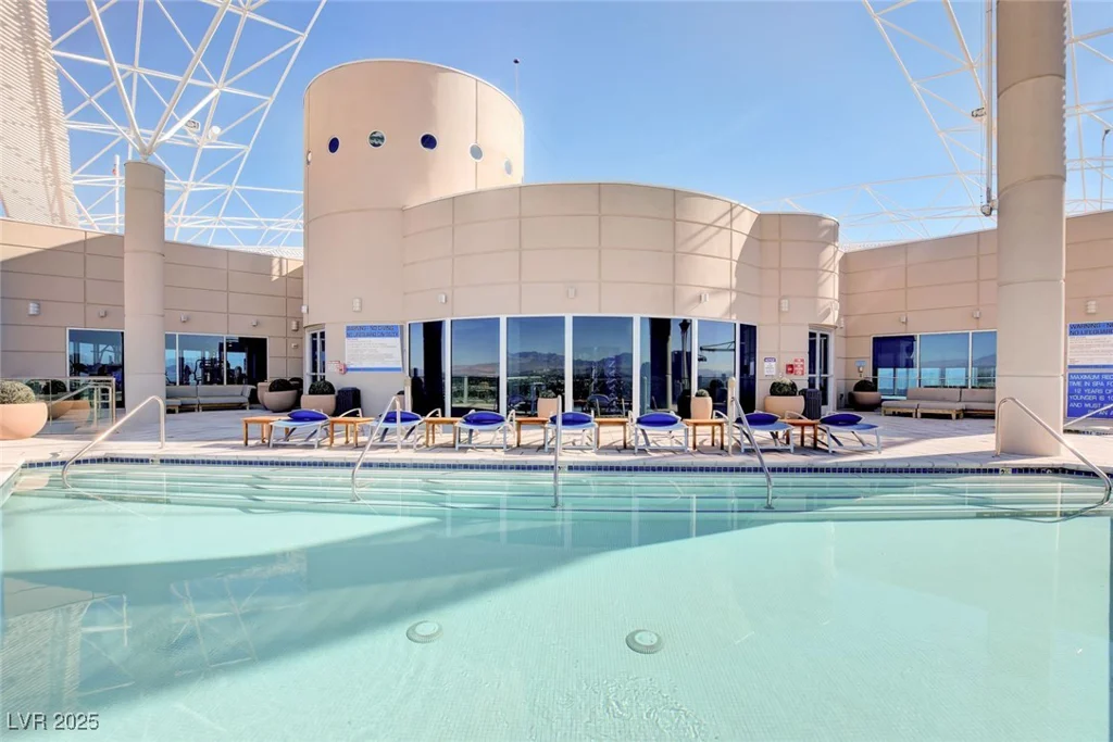 200 Hoover, Las Vegas, NV 89101