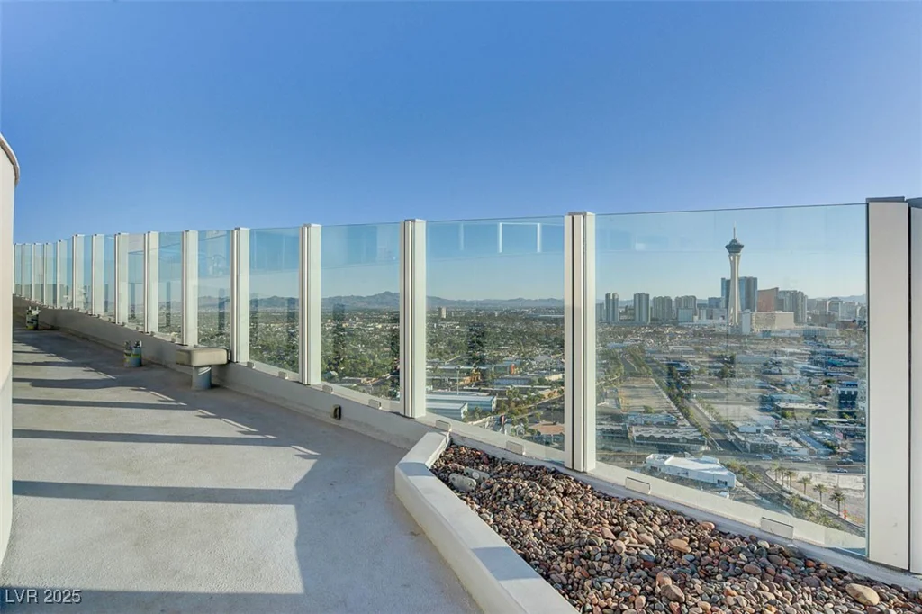 200 Hoover, Las Vegas, NV 89101