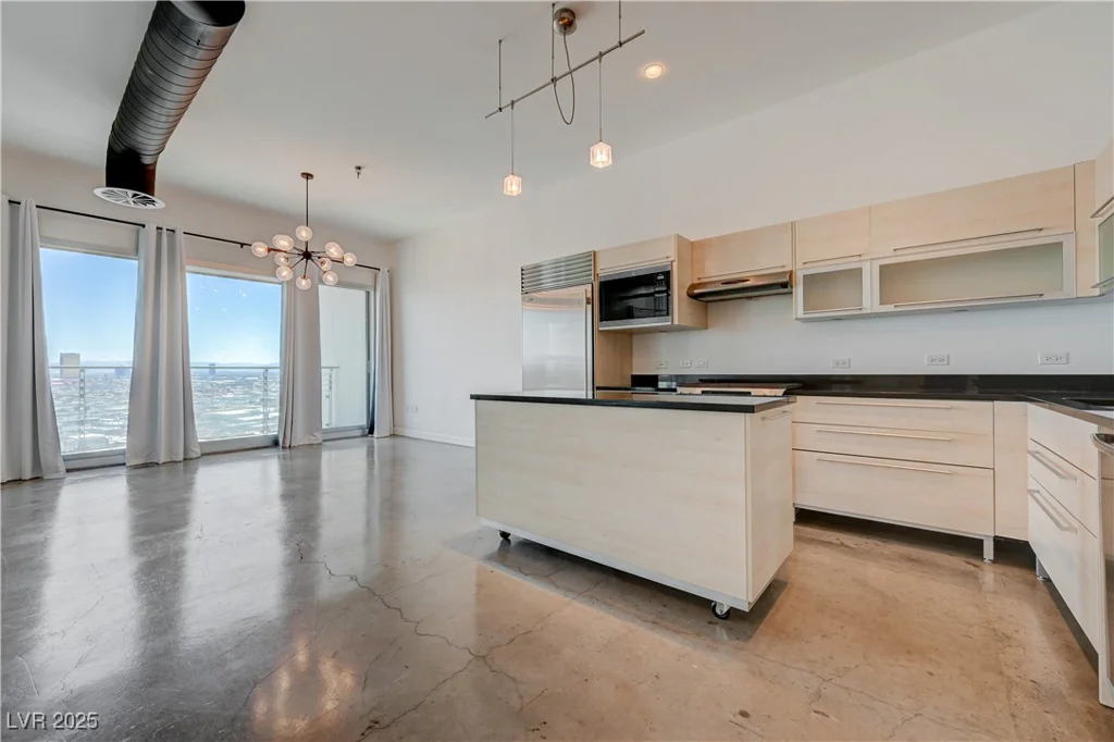 200 Hoover, Las Vegas, NV 89101