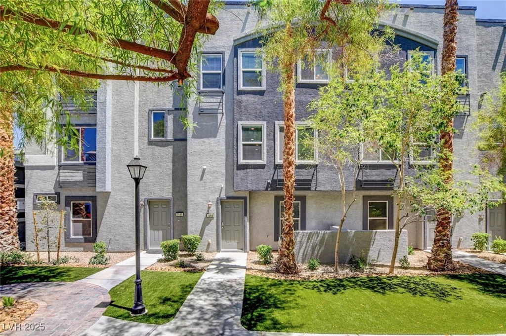 9050 Tropicana, Las Vegas, NV 89147