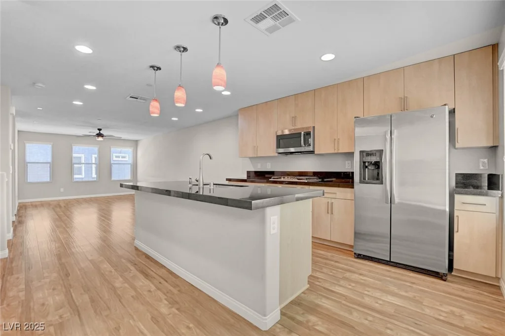 9050 Tropicana, Las Vegas, NV 89147