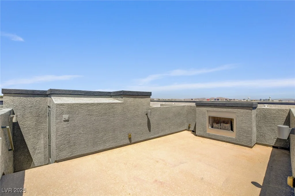 9050 Tropicana, Las Vegas, NV 89147