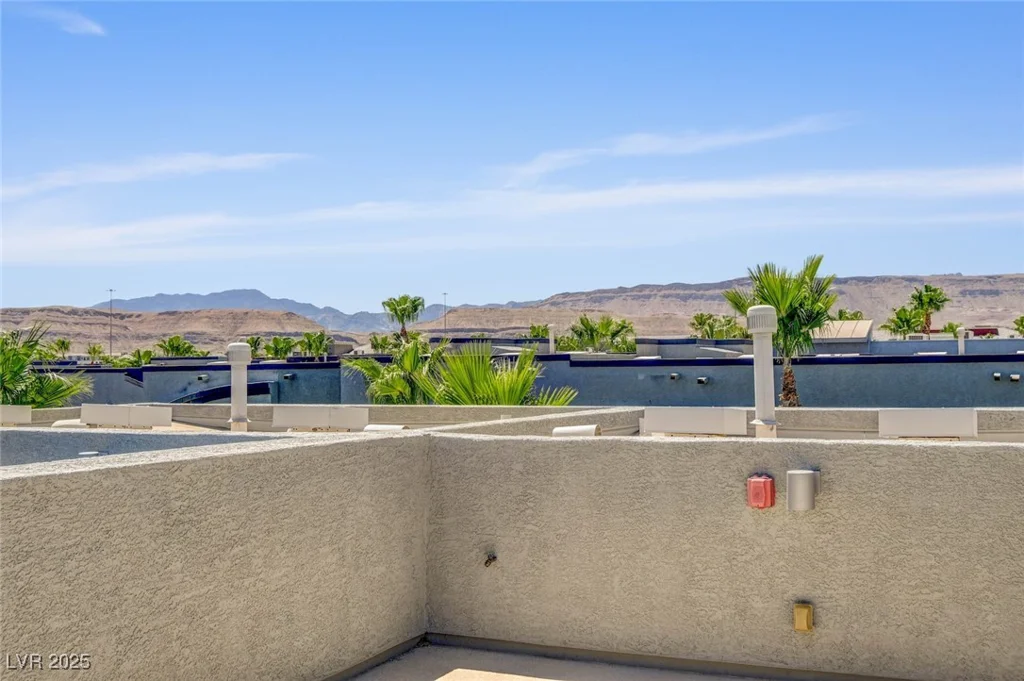 9050 Tropicana, Las Vegas, NV 89147