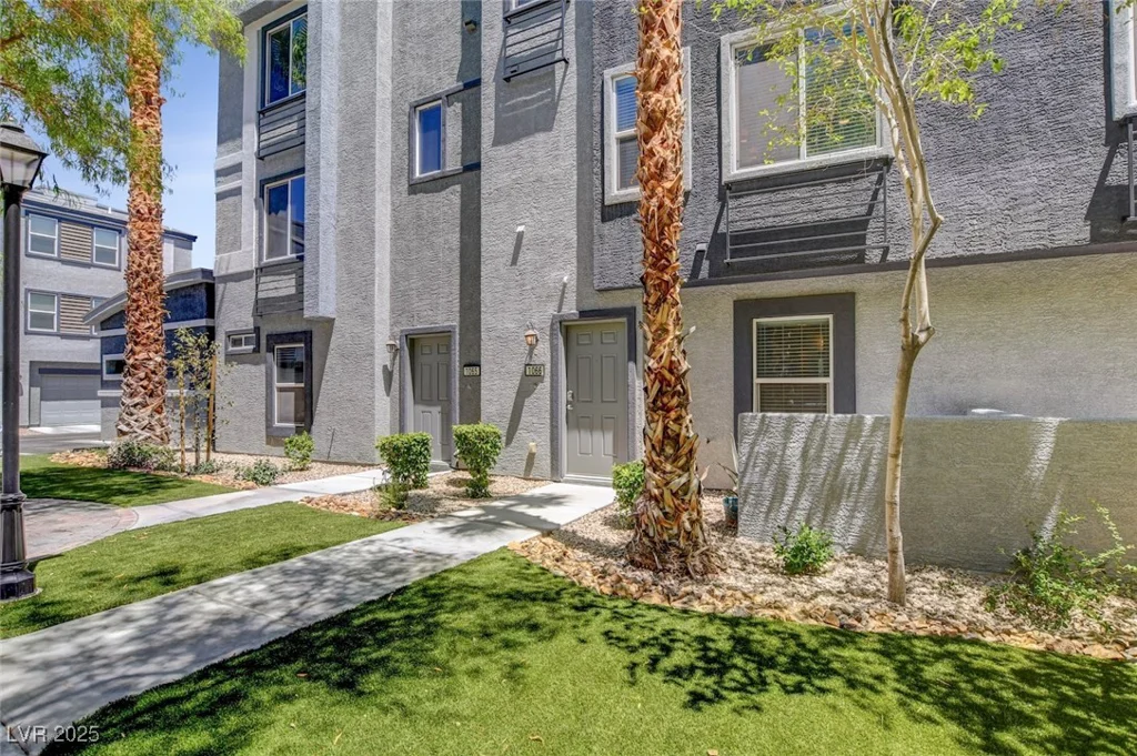 9050 Tropicana, Las Vegas, NV 89147