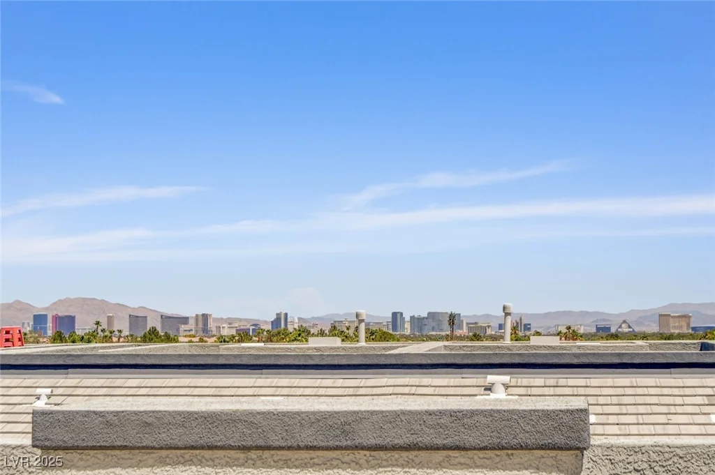 9050 Tropicana, Las Vegas, NV 89147