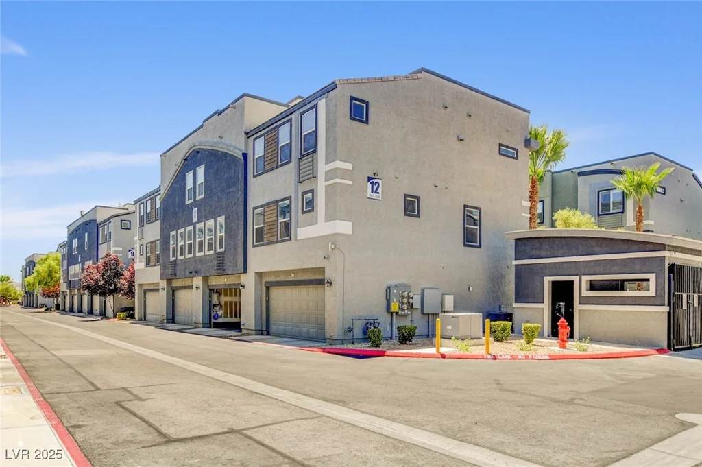 9050 Tropicana, Las Vegas, NV 89147