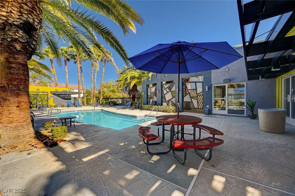 9050 Tropicana, Las Vegas, NV 89147