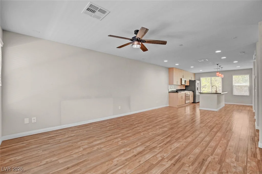 9050 Tropicana, Las Vegas, NV 89147