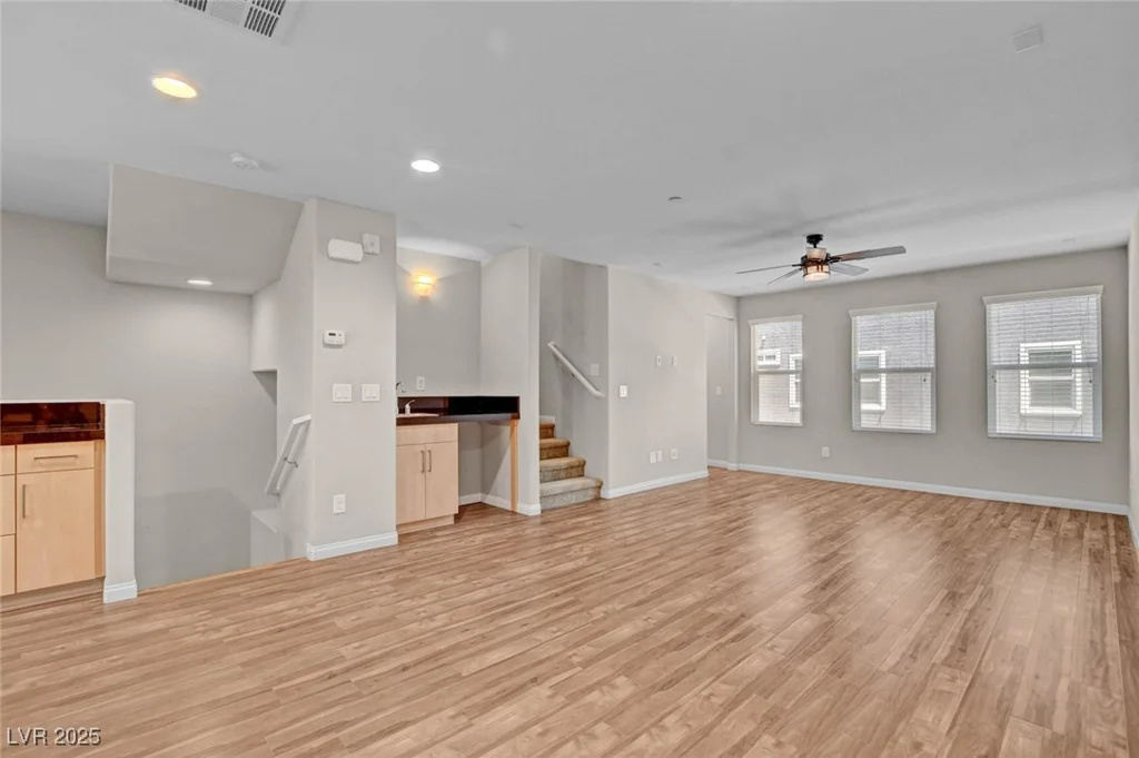 9050 Tropicana, Las Vegas, NV 89147