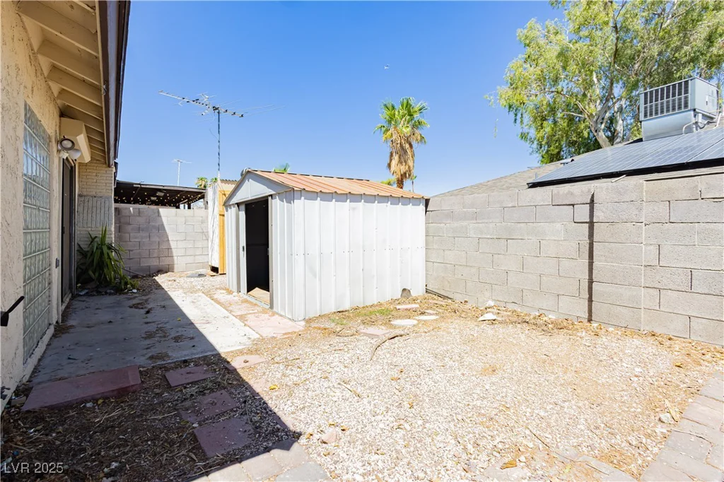 3410 Pecos, Las Vegas, NV 89121