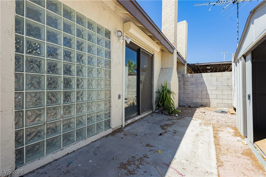 3410 Pecos, Las Vegas, NV 89121
