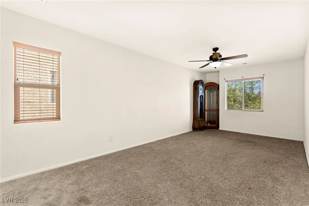 7927 Blue Lake Peak, Las Vegas, NV 89166