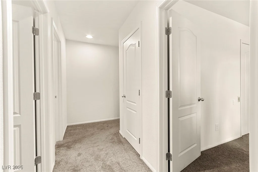 7927 Blue Lake Peak, Las Vegas, NV 89166