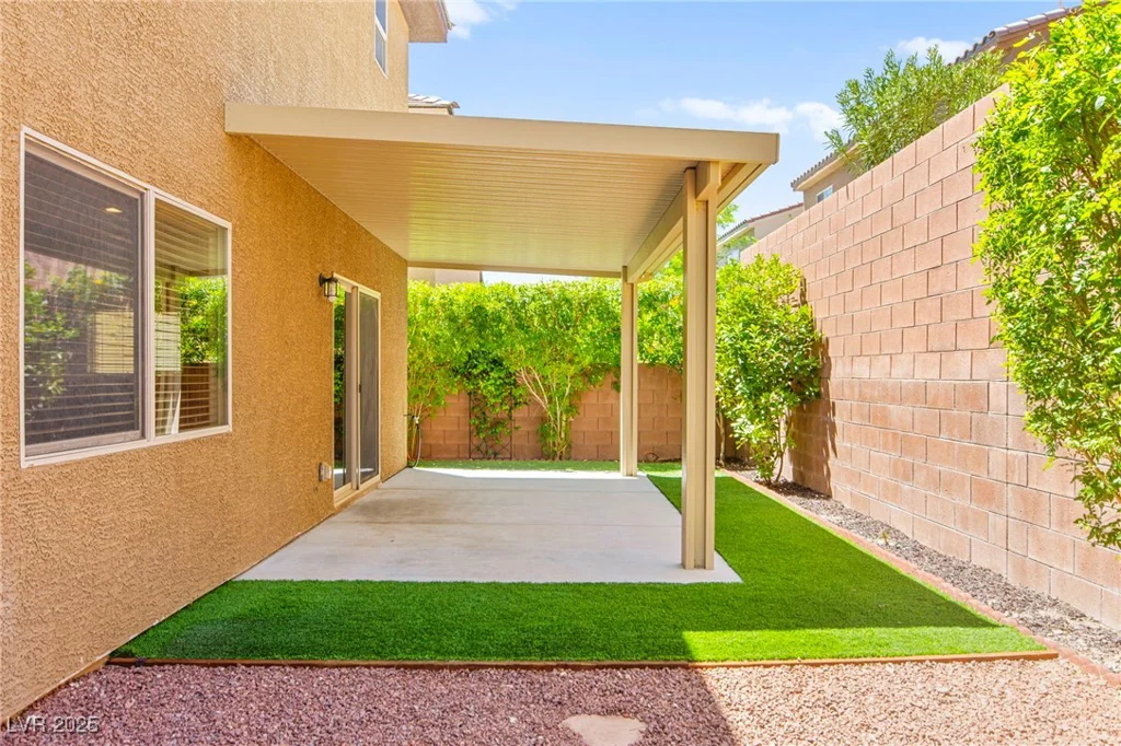 7927 Blue Lake Peak, Las Vegas, NV 89166
