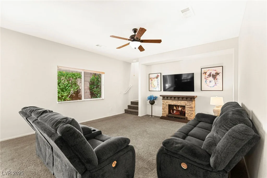 7927 Blue Lake Peak, Las Vegas, NV 89166