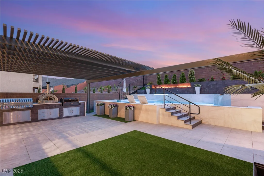 4505 Amazing View, Las Vegas, NV 89129