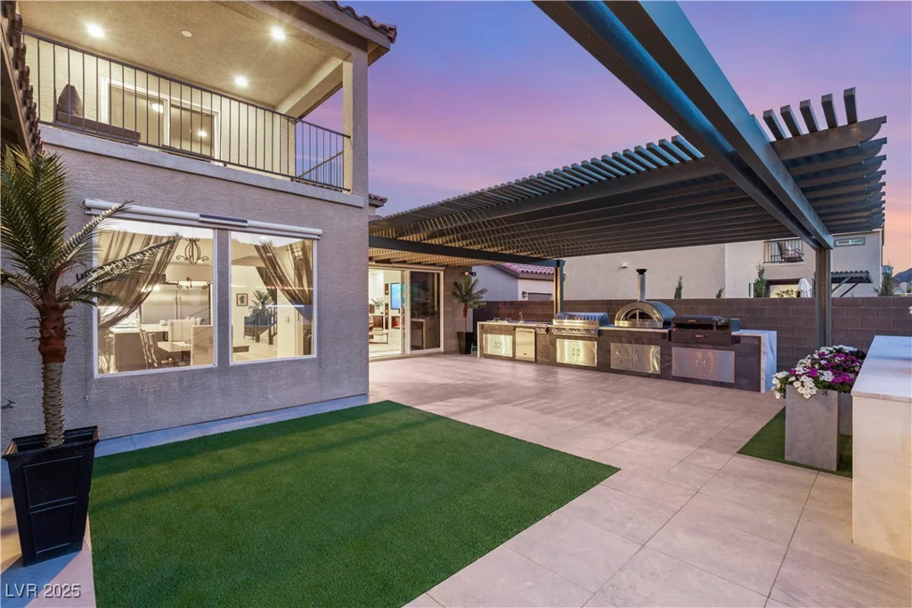 4505 Amazing View, Las Vegas, NV 89129