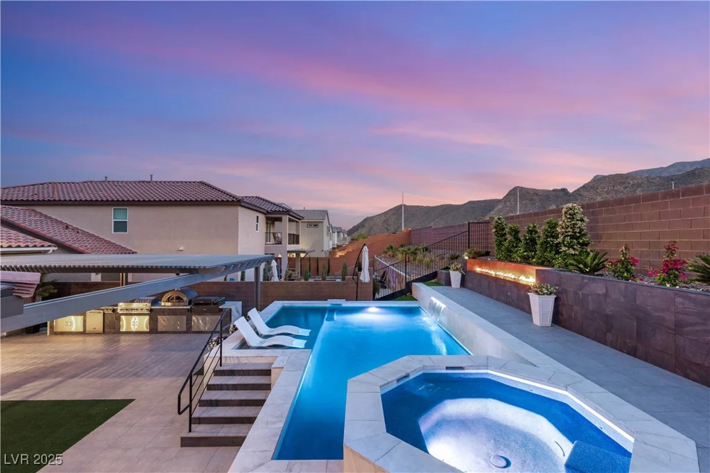 4505 Amazing View, Las Vegas, NV 89129