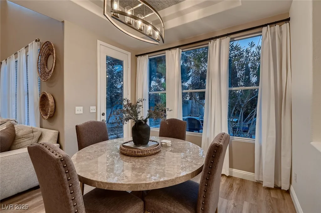 1612 Estrella, Las Vegas, NV 89117