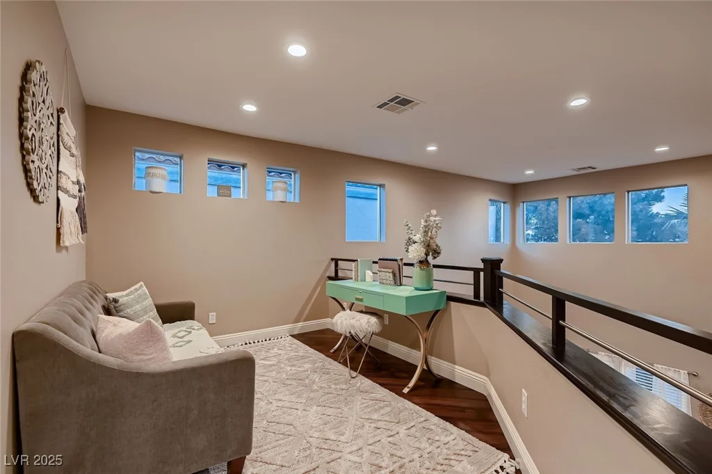 1612 Estrella, Las Vegas, NV 89117