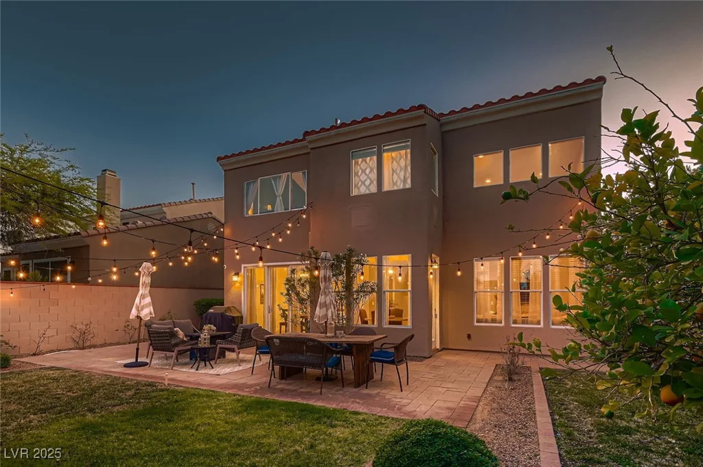1612 Estrella, Las Vegas, NV 89117