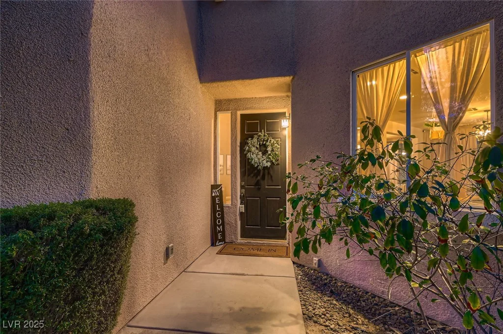 1612 Estrella, Las Vegas, NV 89117