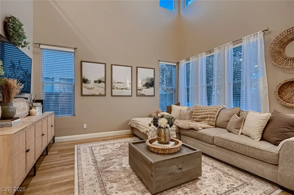 1612 Estrella, Las Vegas, NV 89117