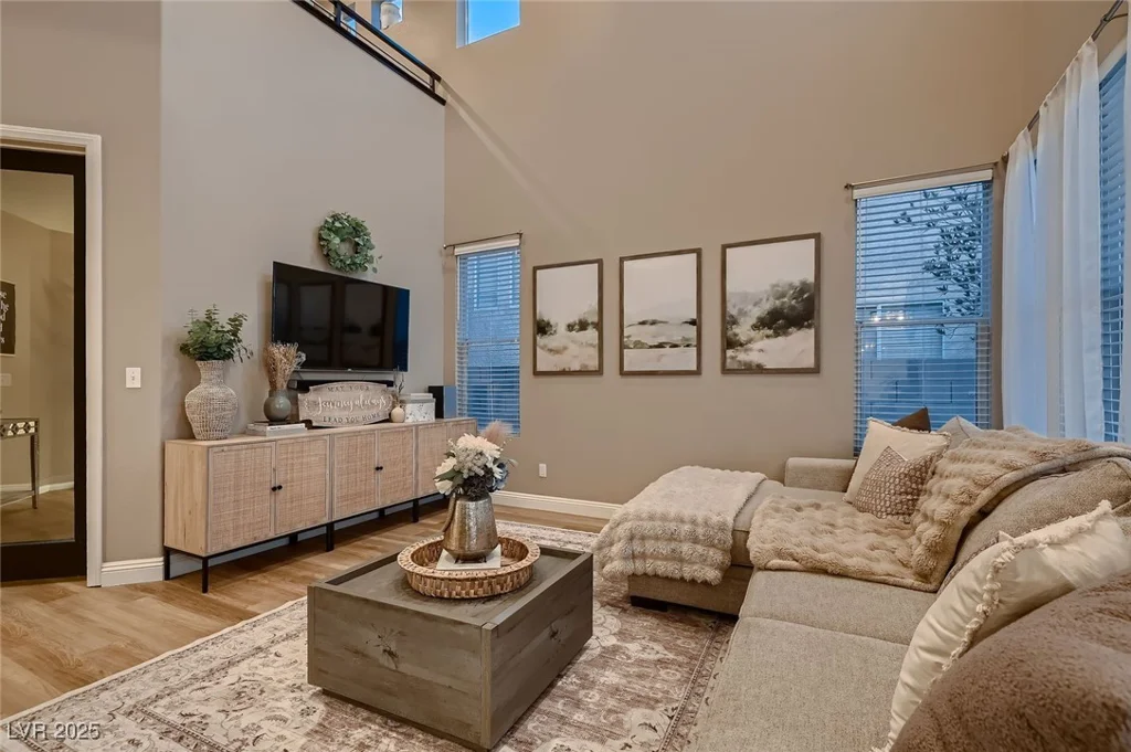 1612 Estrella, Las Vegas, NV 89117