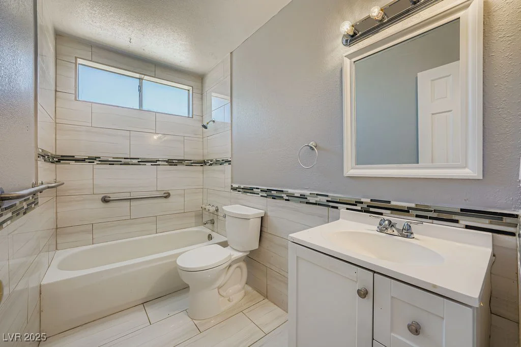 5813 Condor, Las Vegas, NV 89108
