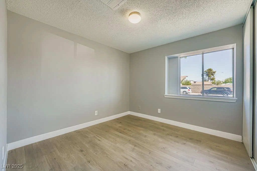 5813 Condor, Las Vegas, NV 89108