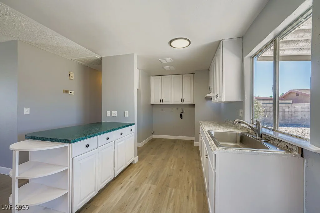 5813 Condor, Las Vegas, NV 89108