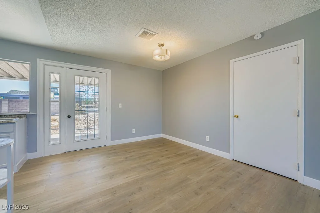 5813 Condor, Las Vegas, NV 89108
