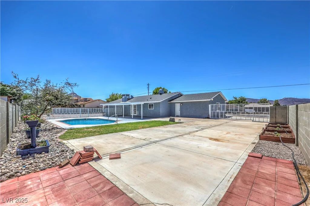 2020 Pinto, Henderson, NV 89002