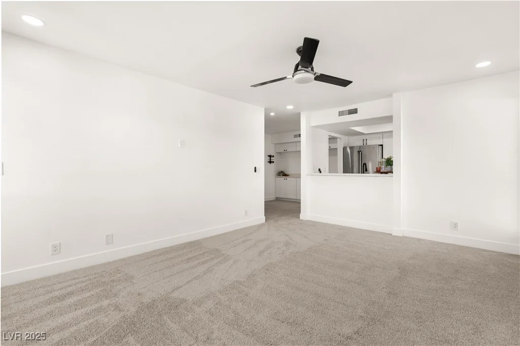 2838 Geary, Las Vegas, NV 89109