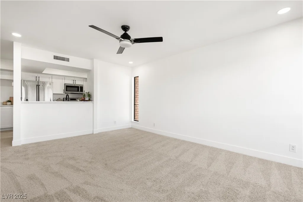 2838 Geary, Las Vegas, NV 89109