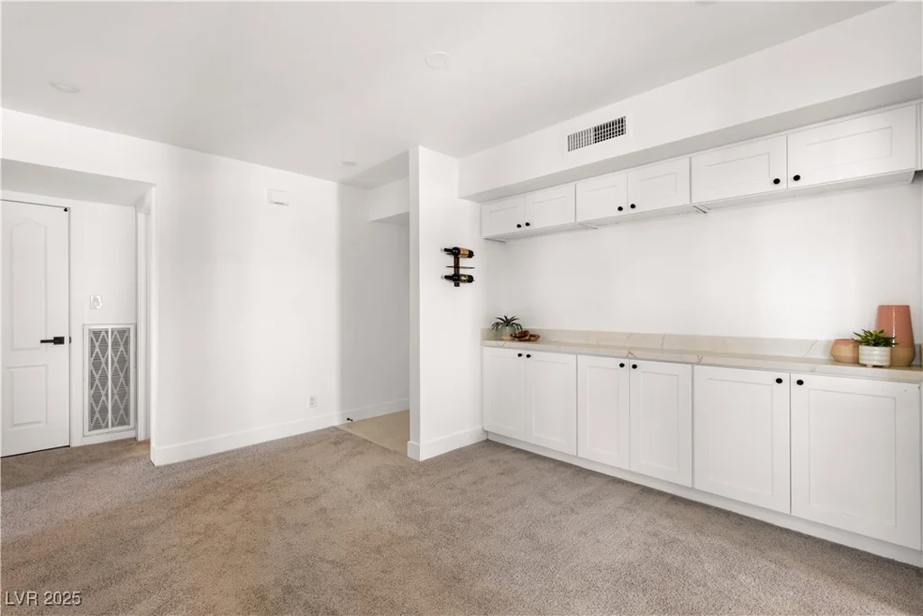 2838 Geary, Las Vegas, NV 89109
