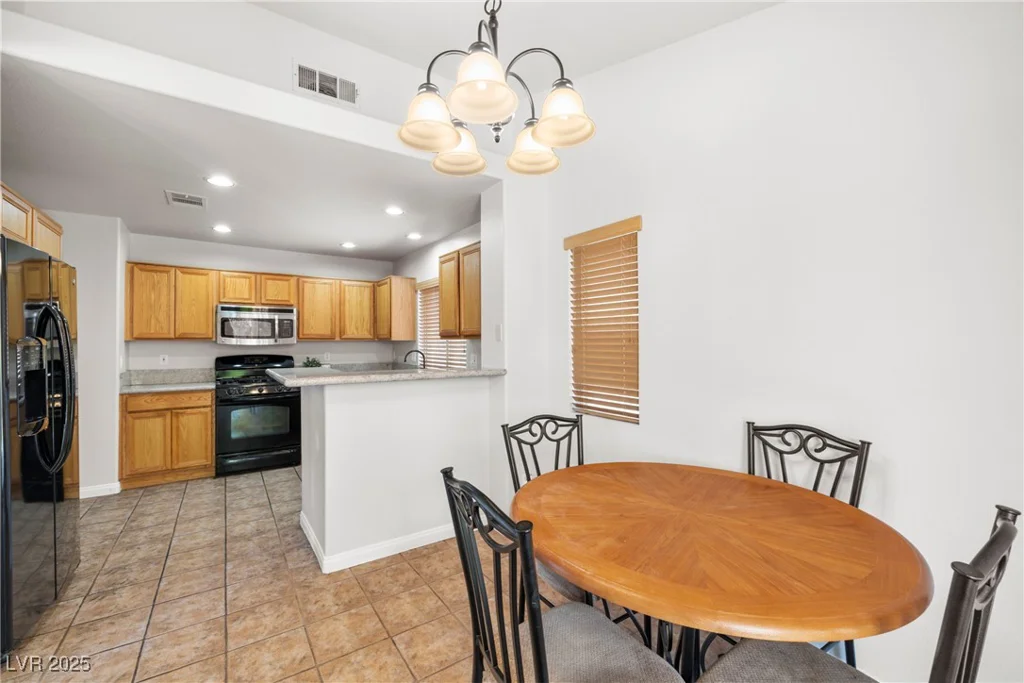 7813 Faith, Las Vegas, NV 89131