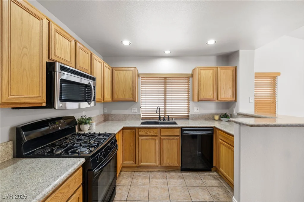 7813 Faith, Las Vegas, NV 89131