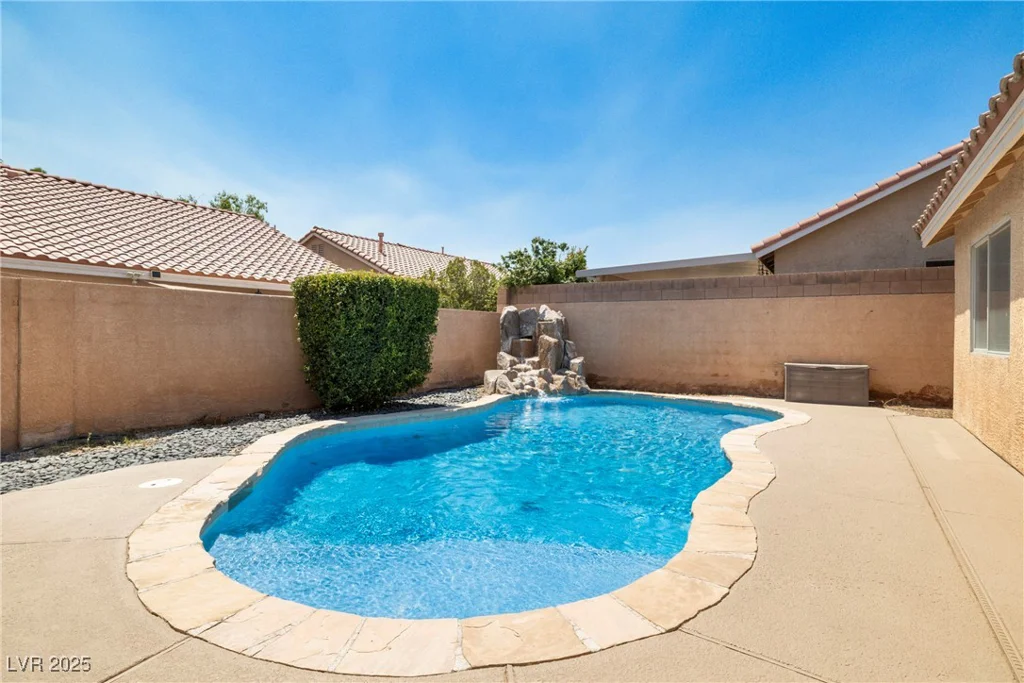 7813 Faith, Las Vegas, NV 89131