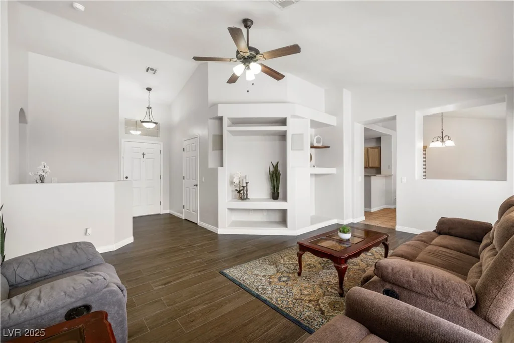 7813 Faith, Las Vegas, NV 89131