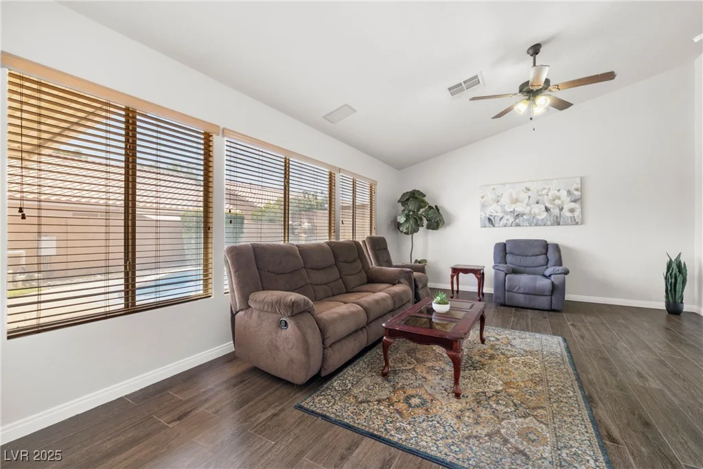 7813 Faith, Las Vegas, NV 89131