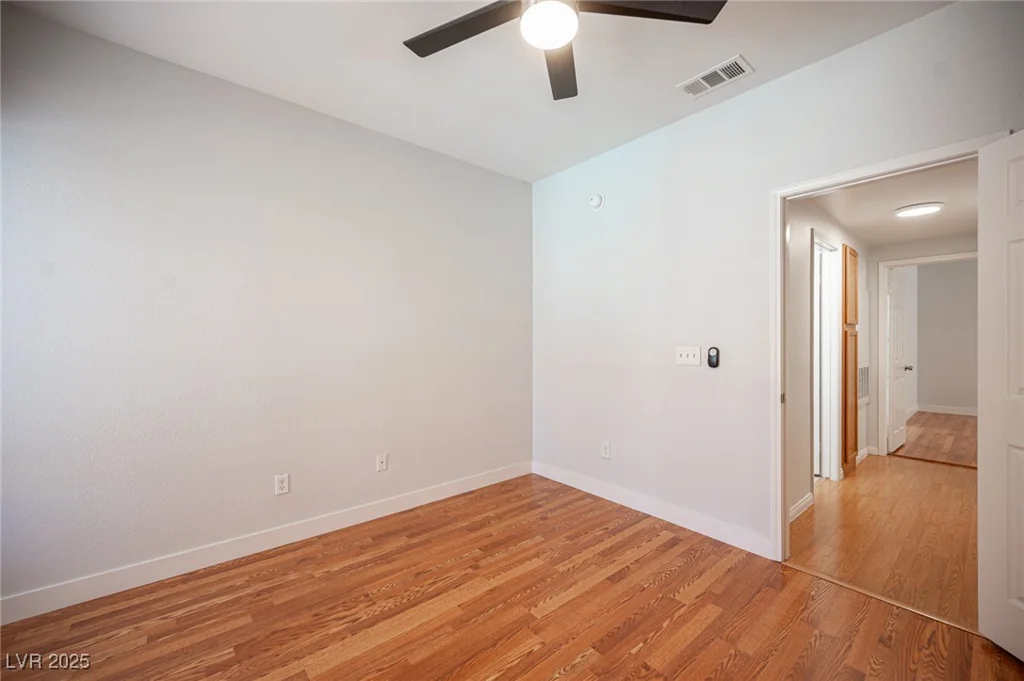 8420 White Eagle, Las Vegas, NV 89145
