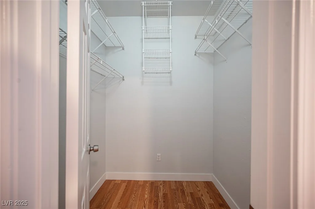 8420 White Eagle, Las Vegas, NV 89145