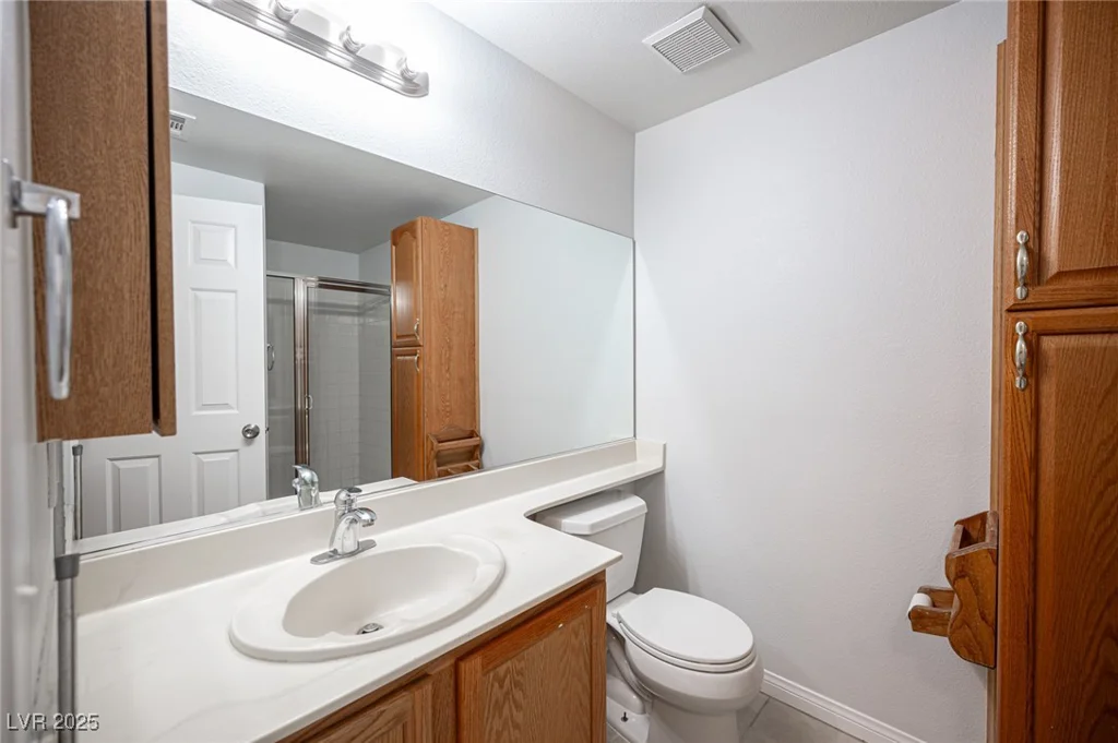 8420 White Eagle, Las Vegas, NV 89145