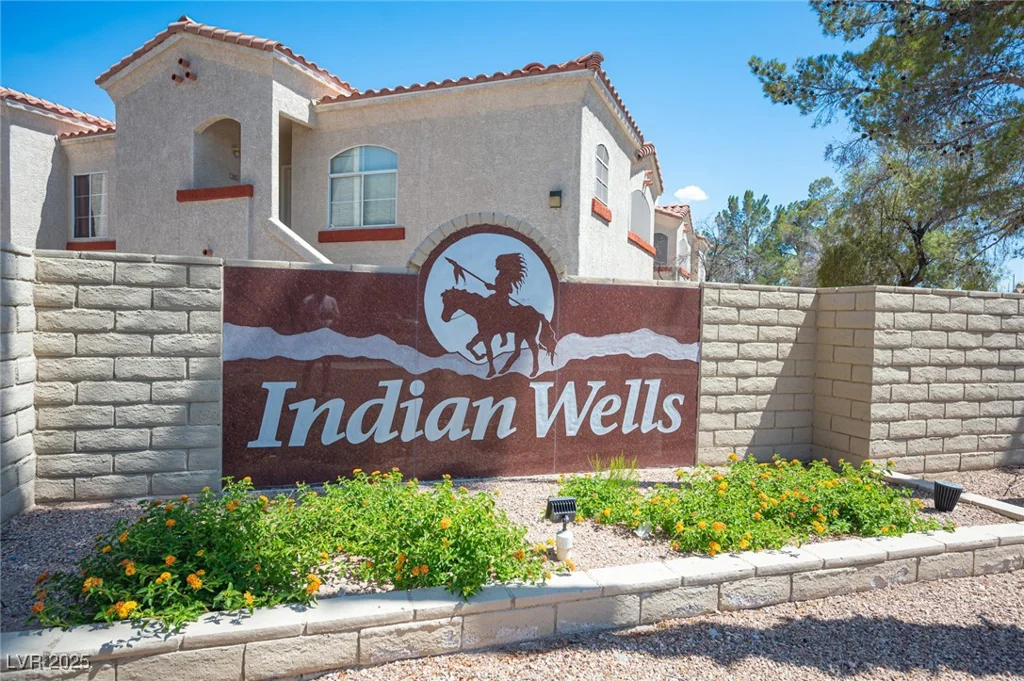 8420 White Eagle, Las Vegas, NV 89145