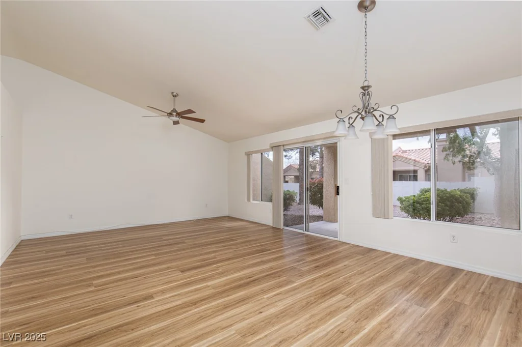 9533 Yucca Blossom, Las Vegas, NV 89134