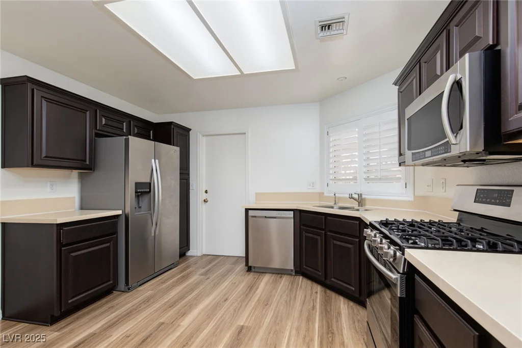 9533 Yucca Blossom, Las Vegas, NV 89134