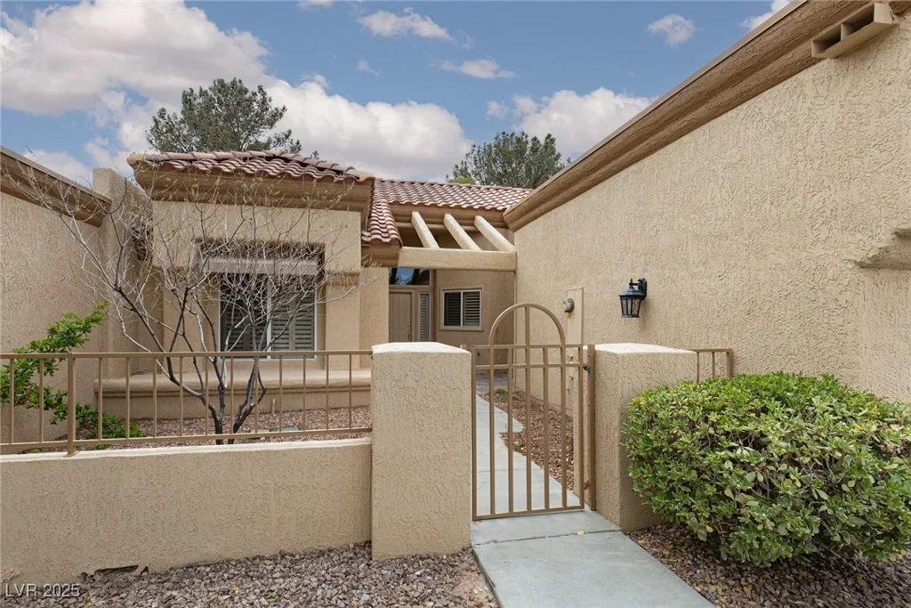 9533 Yucca Blossom, Las Vegas, NV 89134