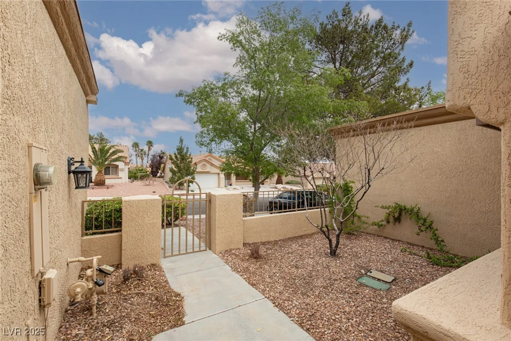 9533 Yucca Blossom, Las Vegas, NV 89134